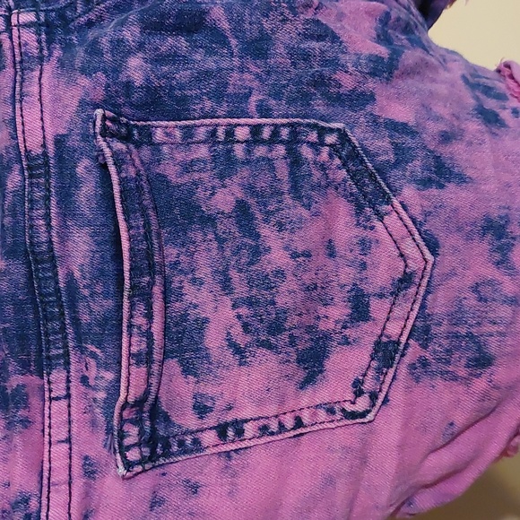 Decree shorts - Picture 3 of 3